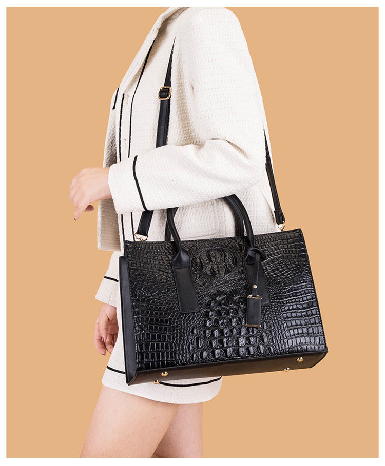 Ensemble de trois sacs à main et sacs bandoulière crocodile cuir pour femmes