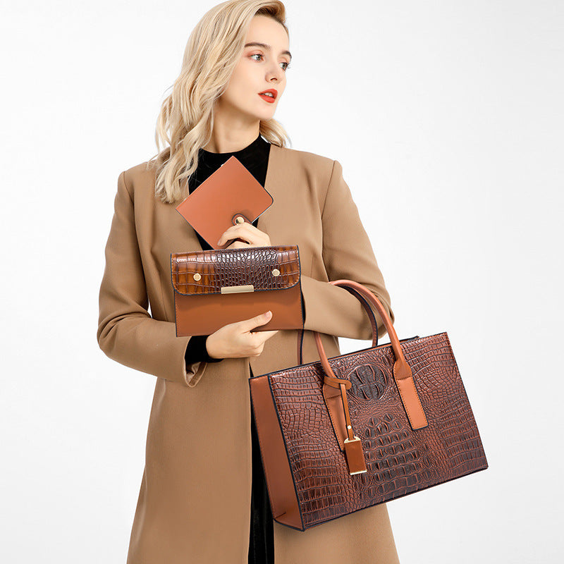 Ensemble de trois sacs à main et sacs bandoulière crocodile cuir pour femmes